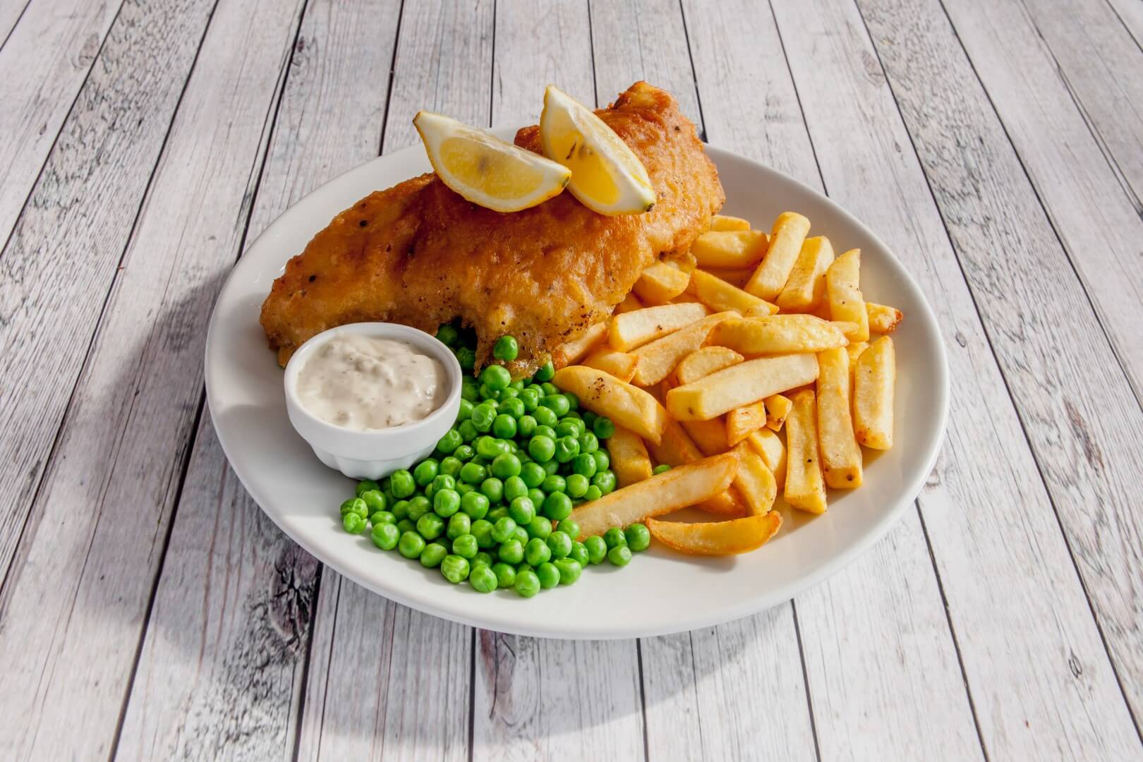 EatInDiner_Food_HoneBatteredFishnChips-14-Large